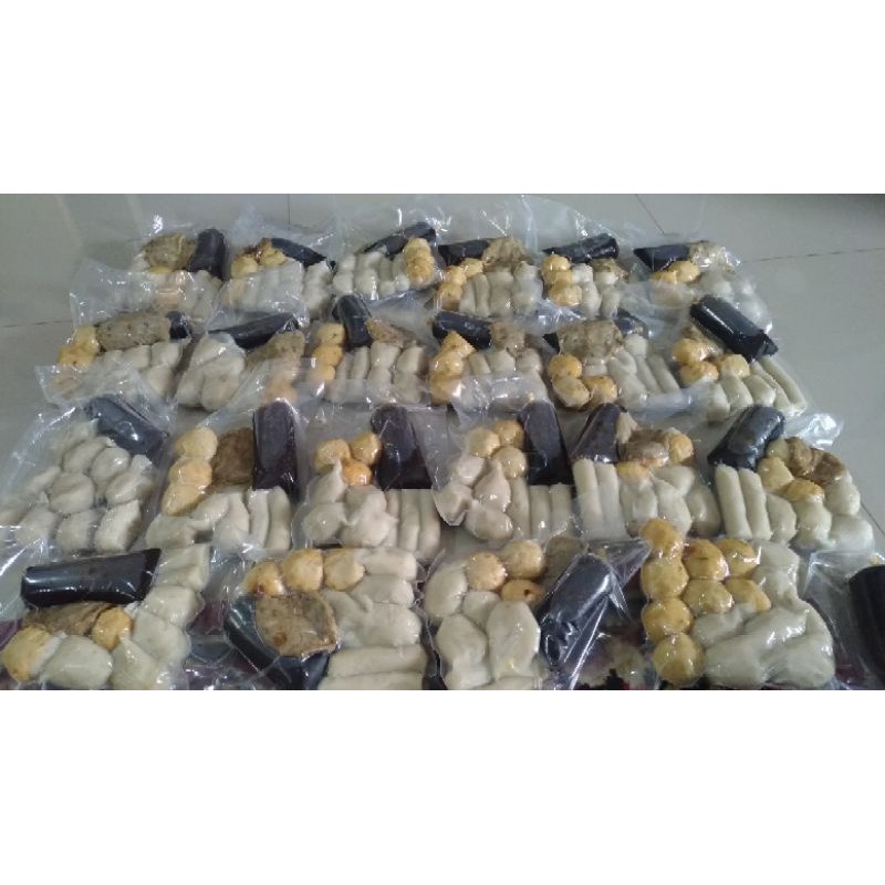 

Pempek Palembang asli ikan tenggiri wong kito isi 10 pcs pempek kecik