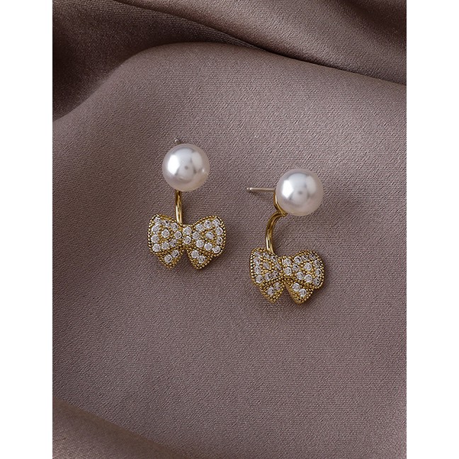 LRC Anting Tusuk Fashion Gold Color Micro Inlaid Zircon Bow Pearl V14226