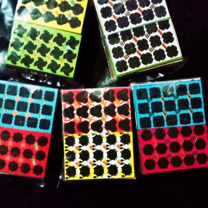 idLl2L6--paket 5 pak isi 500 pcs gosok gosok bom tengkorak titik 15 belakang warna hitam // mainan a