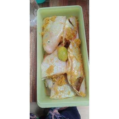 

ikan nila merah bumbu kuning