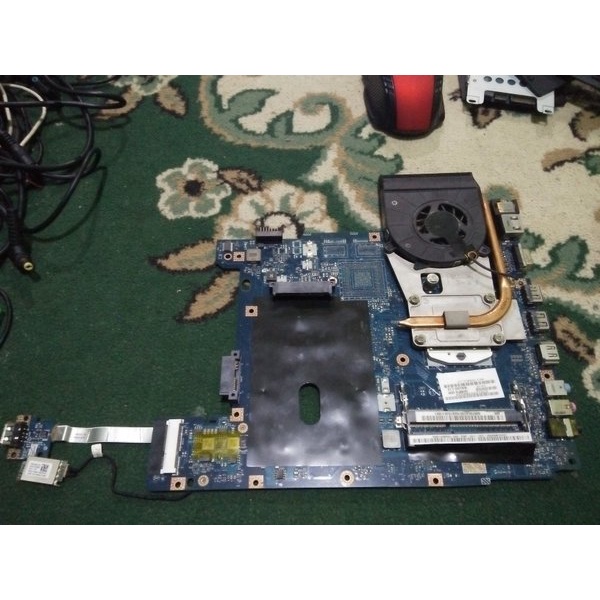 MOBO Acer 4740 CORE i3