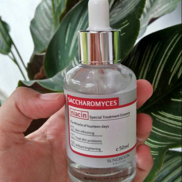 Sungboon Saccharomyces Niacin Special Treatment Essence