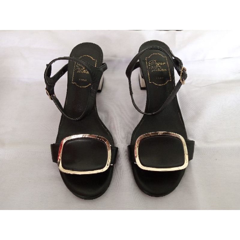 Preloved sepatu sandal branded Roger Vivier Original Italia Black