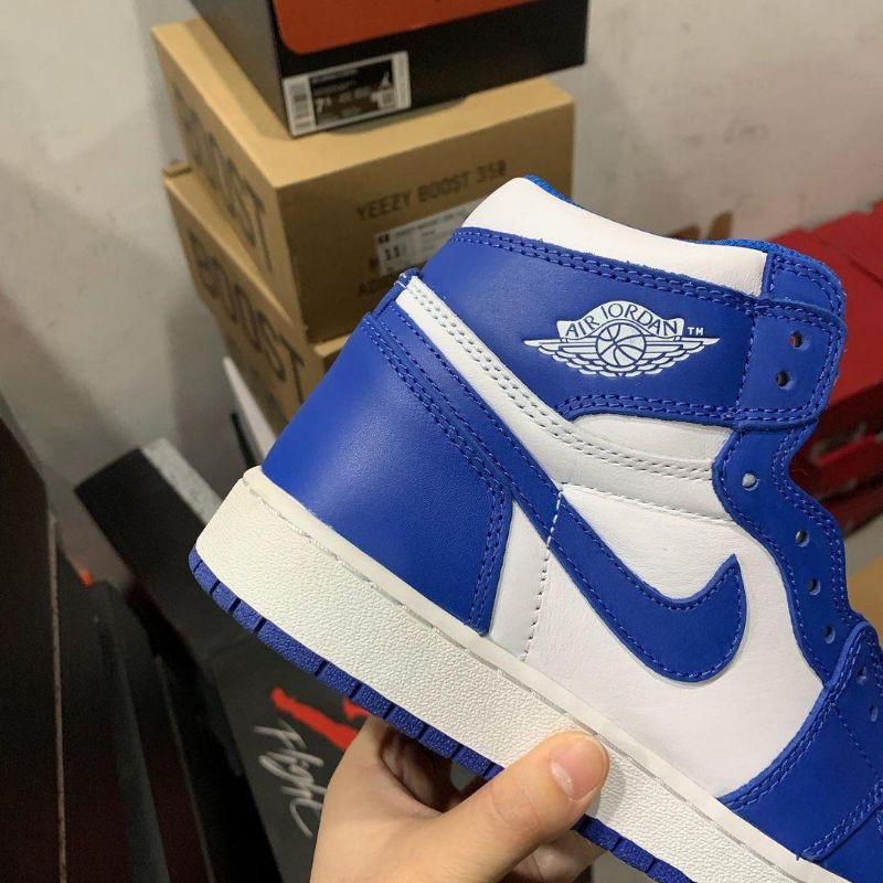 air jordan 1 retro high storm blue