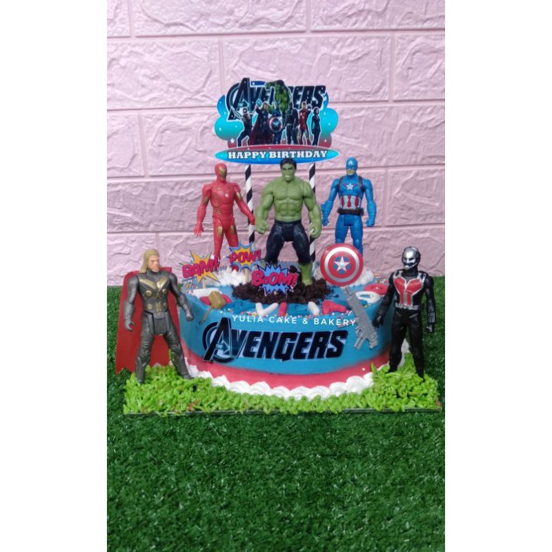 

kue avengers / kue ultah anak lakilaki