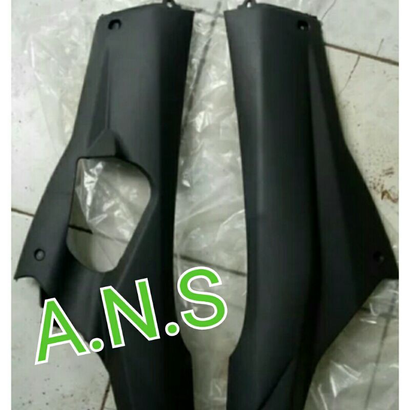 cover body bawah samping dek beat FI 2013-2015