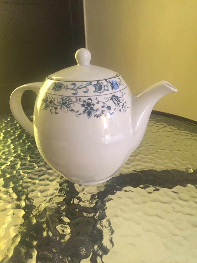 Teko Keramik Motif Ming Blue Oriental Gagang Bulat 1.2l