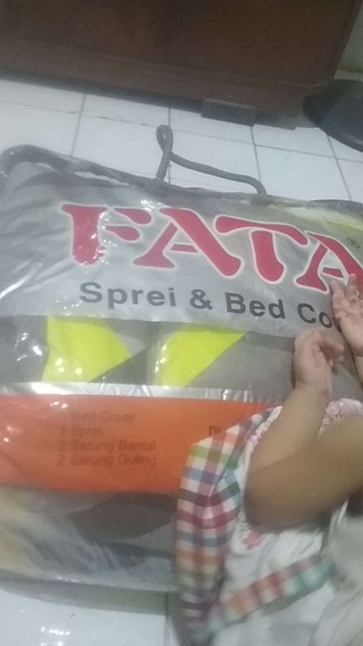 Gunakan Anteraja 2 Kg Bedcover Fata Zoya 160x200