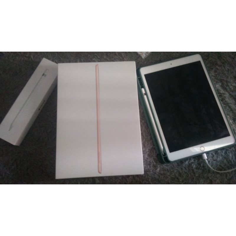iPad 8 2020 10.2 Wifi Only 32GB Silver/Gold/Space Gray -Gold  full set plus Apple pencil gen 1 secon