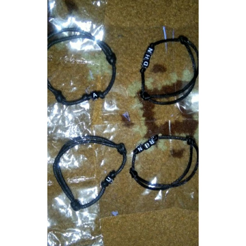 gelang huruf inisial huruf A-Z