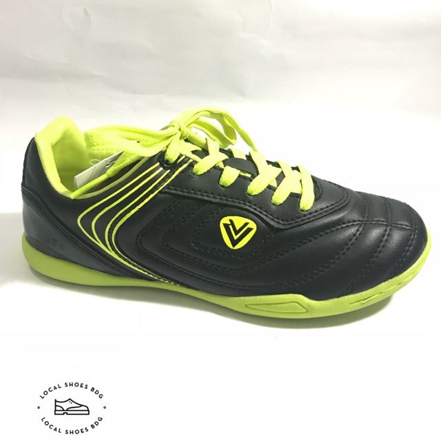 SEPATU FUTSAL LARIZO JR