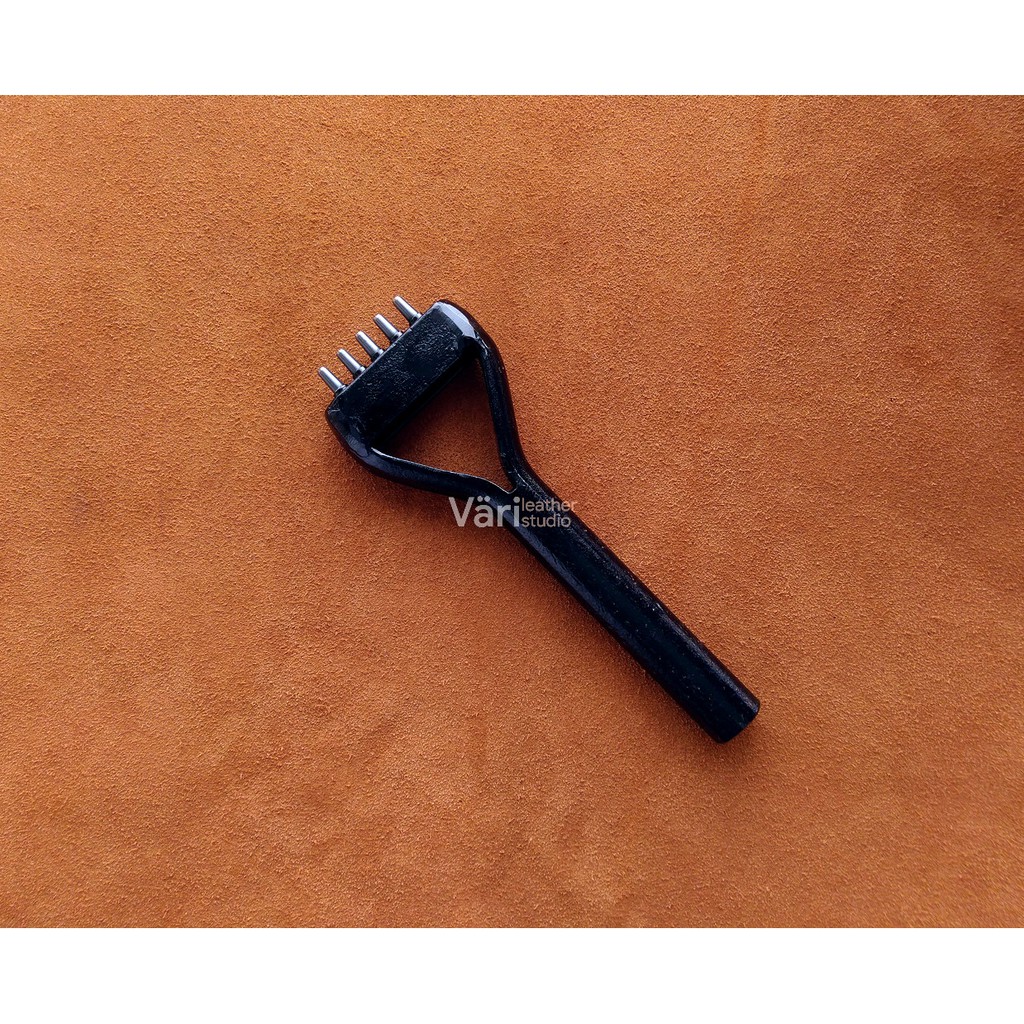 Varileather Punch hole strap watch - bulat