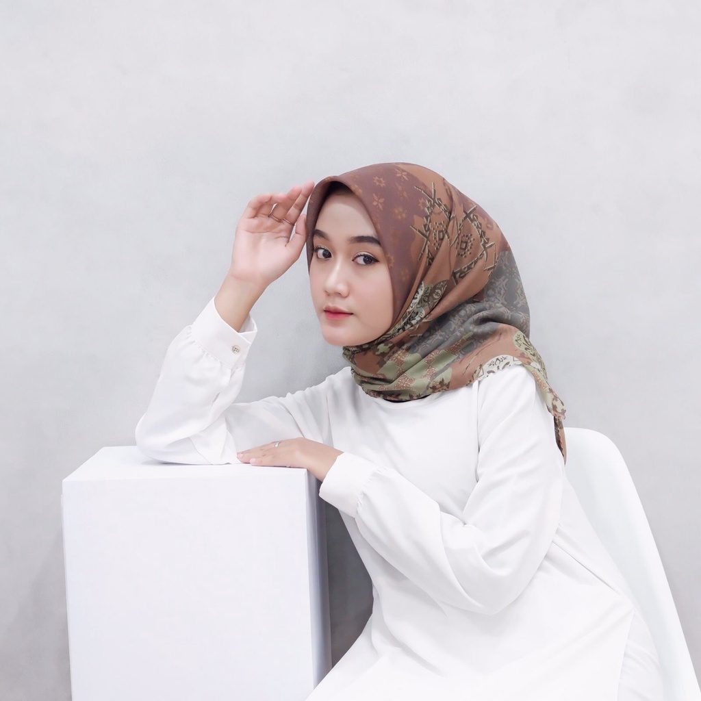 Square Motif Maira Part 1-M 30