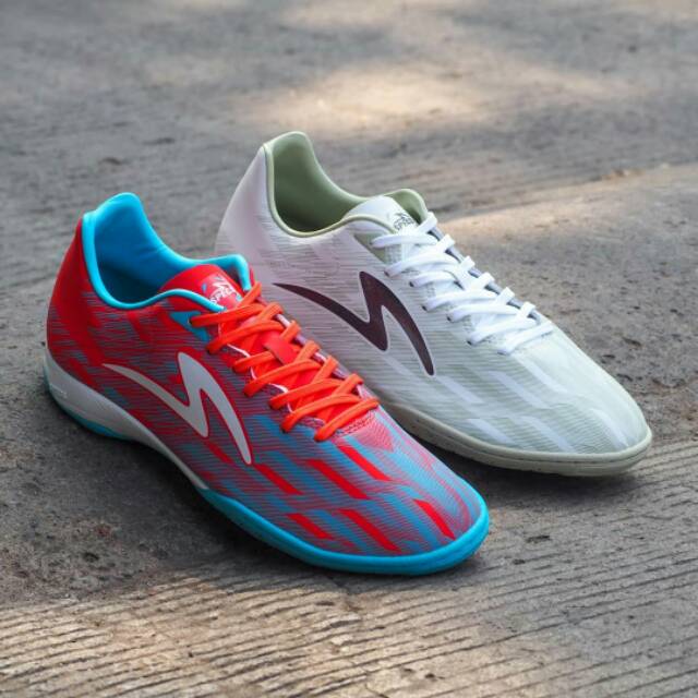 SEPATU FUTSAL SPECS ACCELERATOR LIGHTSPEED II PRO IN