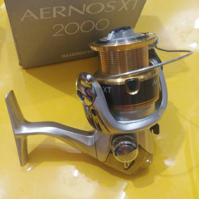 Reel  Shimano Aernos 2000 XT