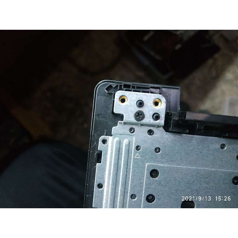 casing case palmrest laptop lenovo ideapad 330 320 bagian depan