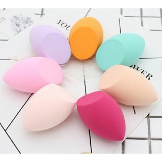 INFY - Beauty Blender Sponge Teardrop / Make Up Tools / Spons Blender R014 R205