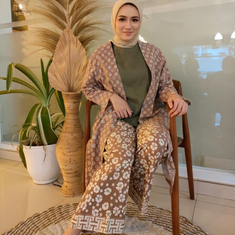 Set Batik Paris - Setelan Blouse Outer Kulot Wanita Simple Premium