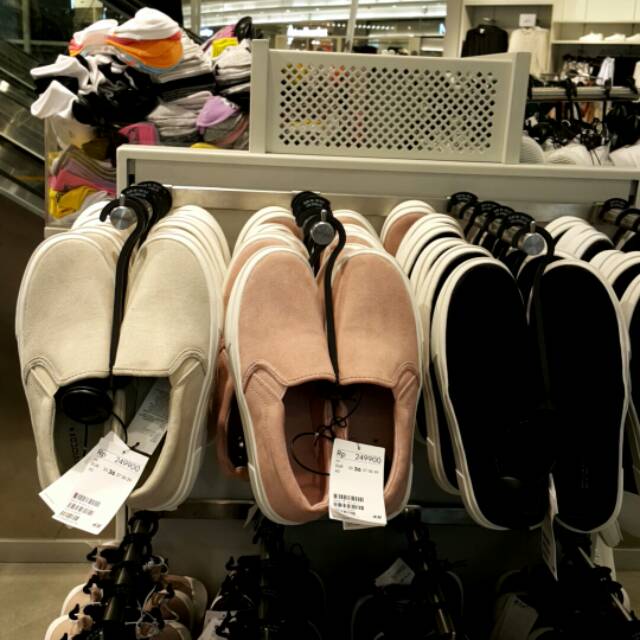 H&M suede shoes. Sepatu suede hnm ready surabaya