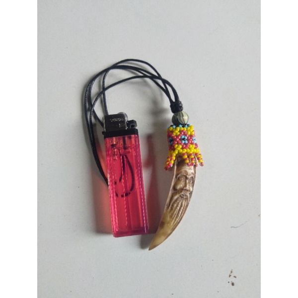 Kalung Taring Babi Etnik Dayak