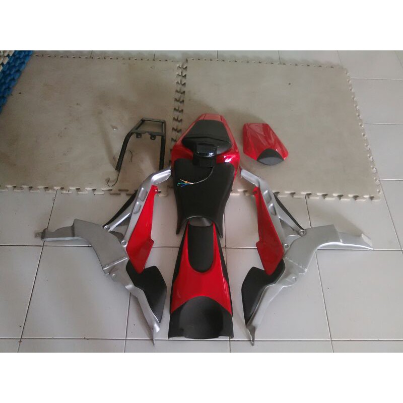 modifikasi Body set CBR 1000 untuk CBR 250 lokal