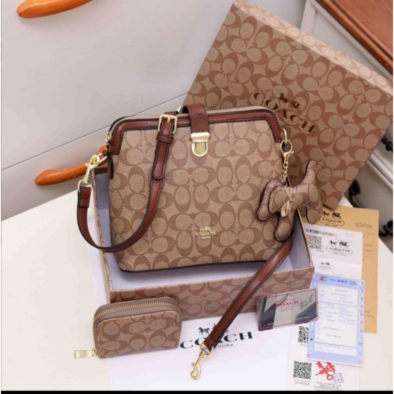 SET/POLOS) SLINGBAG COACH 18121  WITH BOX