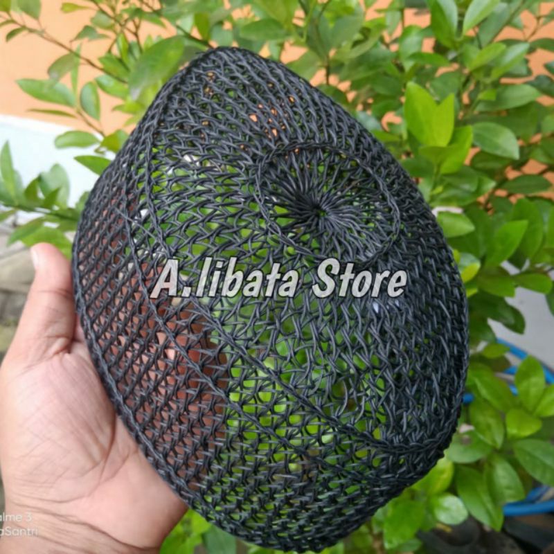 Peci Rotan Hitam