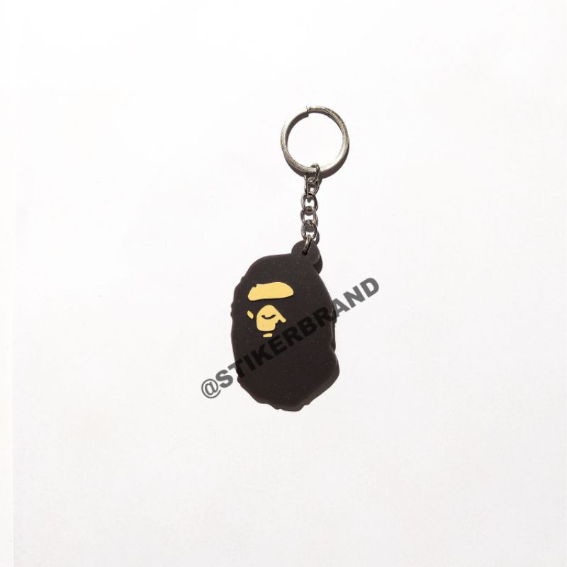 Gantungan kunci keychain brand distro Bape karet
