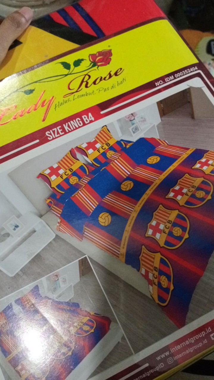 Bonus Bantal Hati Sprei B4 Lady Rose Parisian 180x200