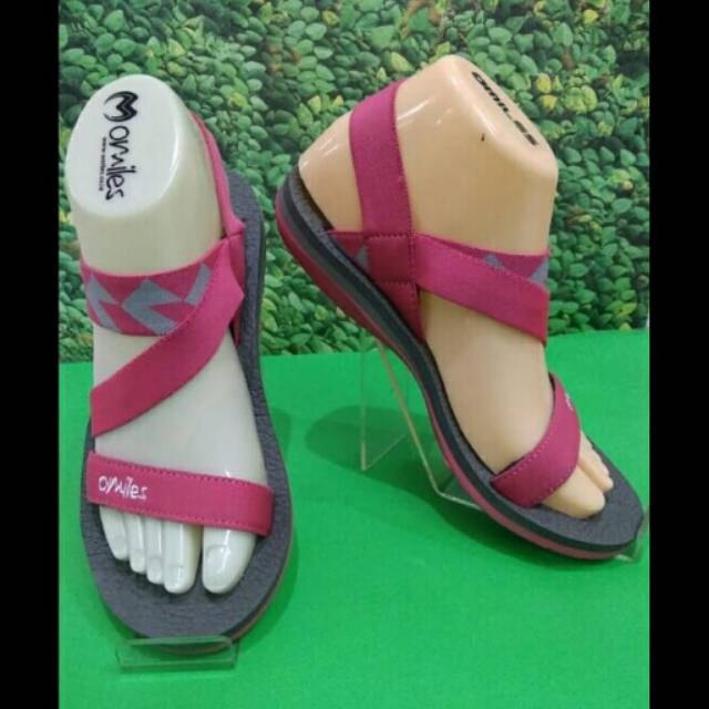 Sandal Gunung Wanita Omiles Zahra grey/fushia