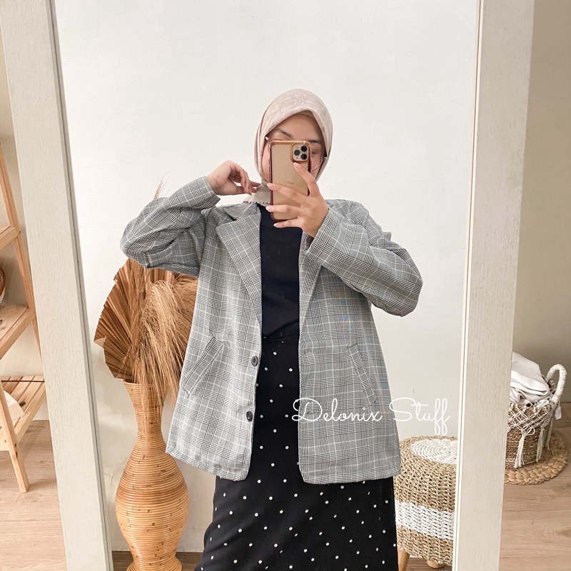 Preloved YankeeCloset HOS House of Shopaholic Delonix Blazer Kemeja Jumbo Big Size