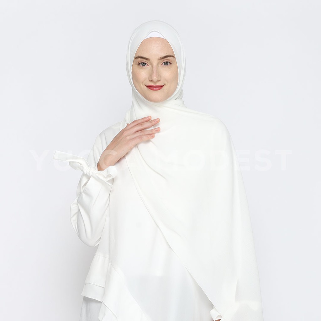 [DISPLAY] Yucca Modest - Hijab Pashmina Crinkle Chiffon Premium Safaa | Jilbab Shawl Putih