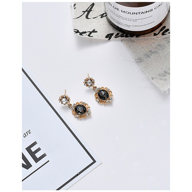 LRC Anting Tusuk Fashion Gold Fringed Flower Geometric Earrings D06136
