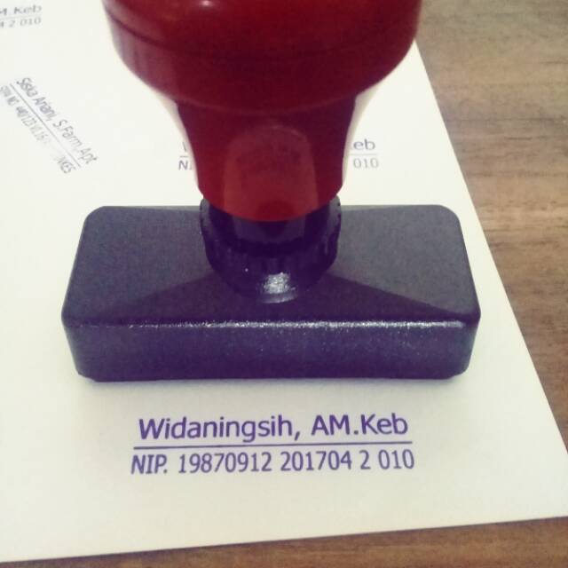 

Stempel Nama Nip - Dokter - Perawat 1,7×5,5 cm