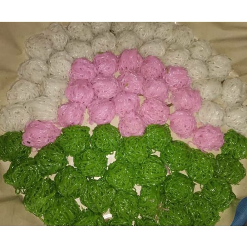 

Kue Putumayang