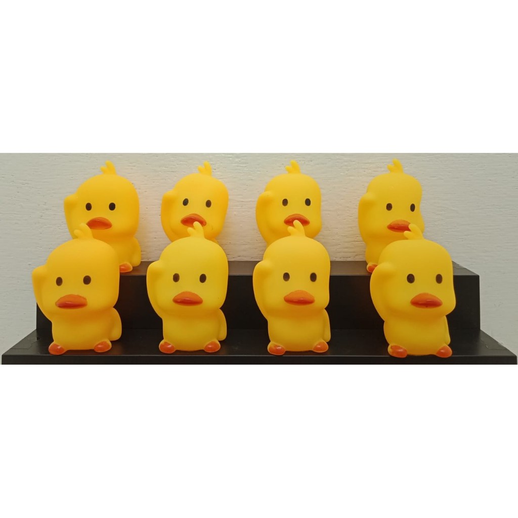 Pajangan/tempat pensil/hiasan kue Figure Bebek