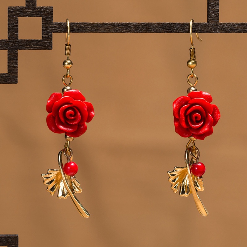 Anting Tusuk Gantung Desain Bunga Mawar Merah Hias Berlian Imitasi Vintage Untuk Wanita