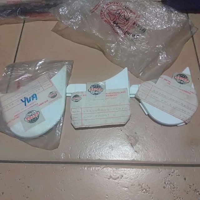 Tutup sayap cover body Honda astrea prima original baru