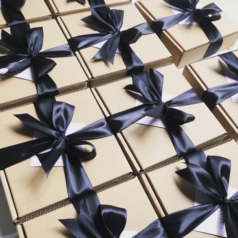 

PACKING HAMPERS kado ulang tahun pernikahan melahirkan murah estetik pinterest aesthetic