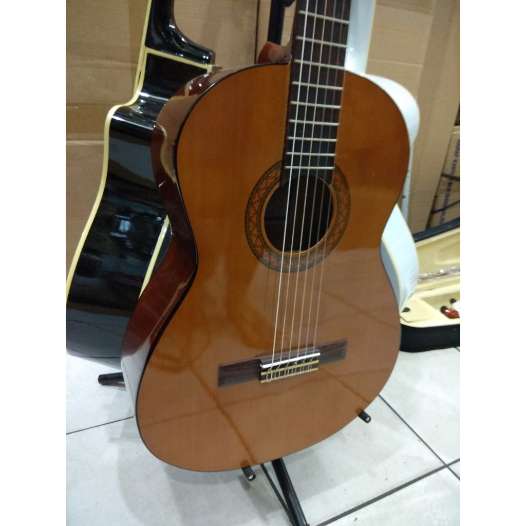 Gitar Classic Merk Yamaha Tipe C315 Senar Nylon Warna Coklat Trusrod Jakarta Murah