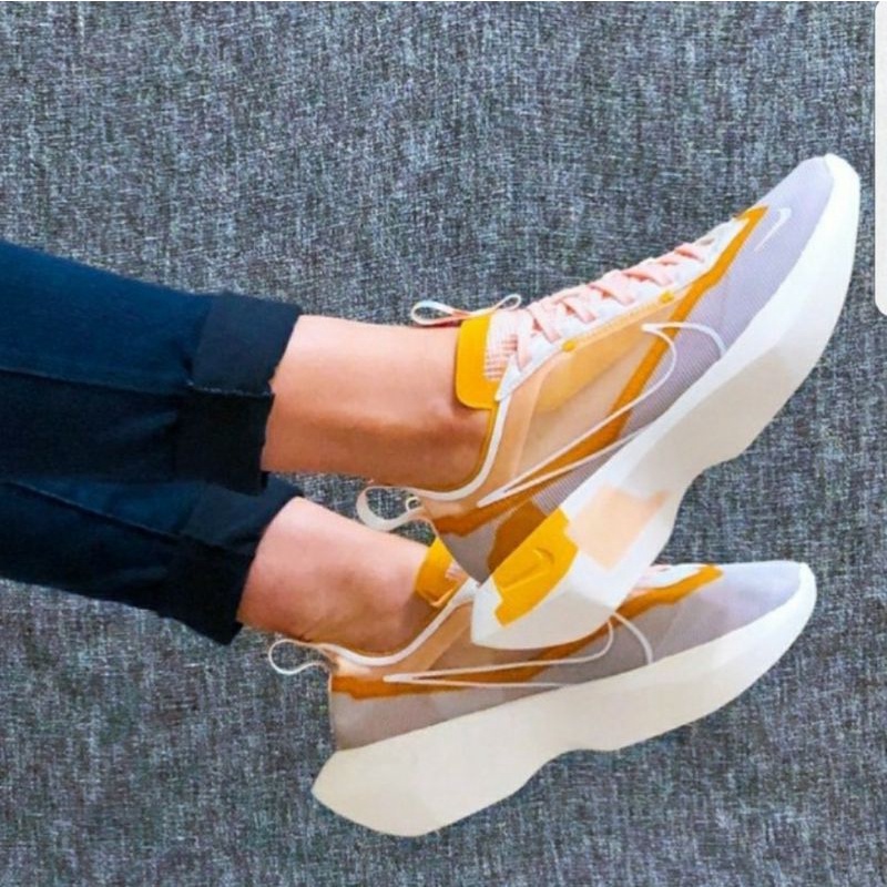 SEPATU SNEAKER WANITA NIKE ZOOM VISTA LITE WHITE ORANGE GREY