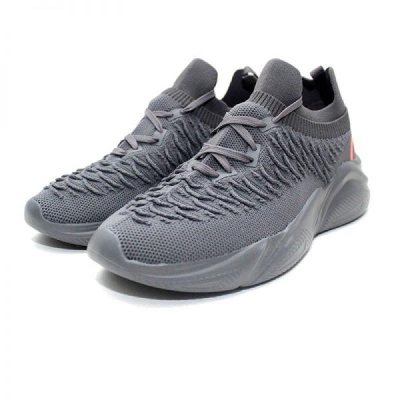 SEPATU ORTUSEIGHT GALACTIC GUN METAL