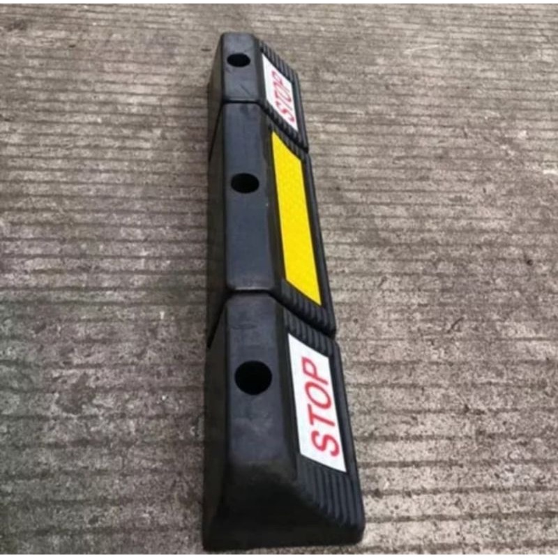 Wheel Stopper Alat Penganjal Parkir - New Whell Stopper Stop Bahan Rubber