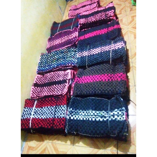 KESET ANYAM KESET KAMAR MANDI