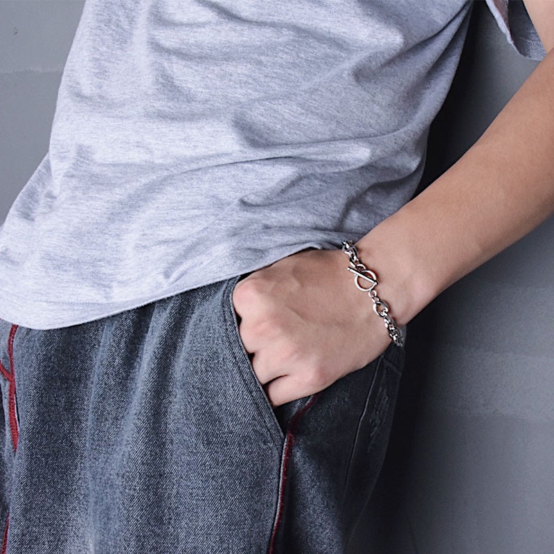 Korean O-shaped Buckle Silver Bracelet Personality Simple Thick Bracelet Titanium Steel Jewelry