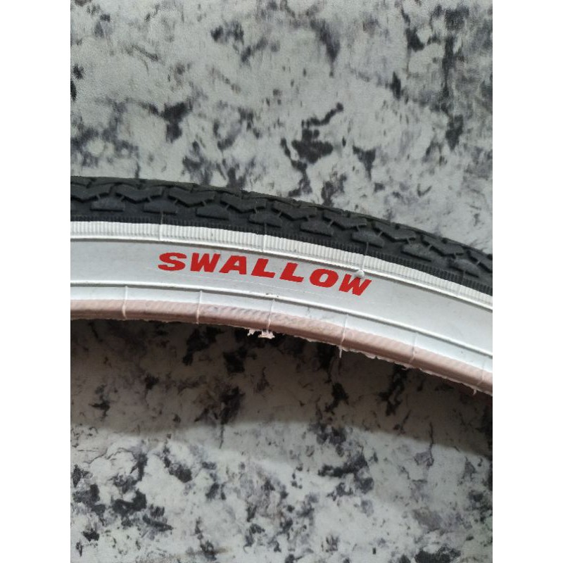 Ban Luar 26 x 1 3/8 Sepeda Jengki Polygon Sierra CTB Mini. SWALLOW Hitam Putih