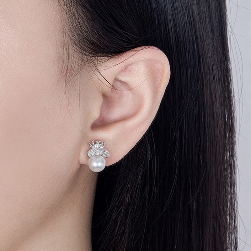 Anting Stud Desain Hewan Lebah Aksen Mutiara Kristal Kubik Zirkonia Untuk Wanita