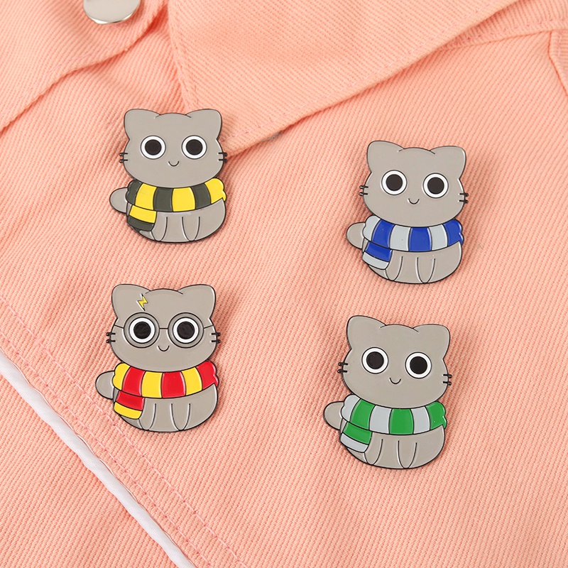 Bros Pin Enamel Bentuk Kucing Berkacamata 4 Model Untuk Aksesoris Tas Ransel / Syal