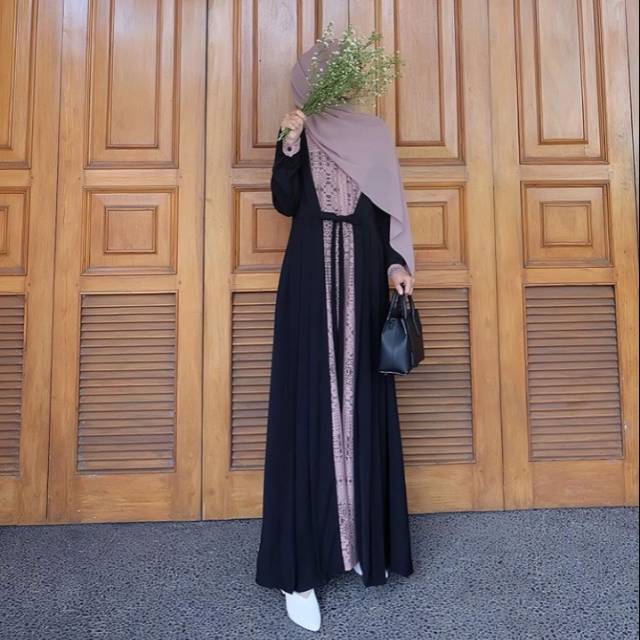 Samira Dress by Evolvere