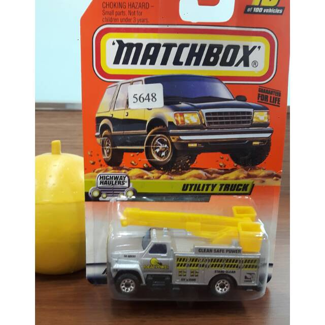 Matchbox utility truck silver A17 481 diecast